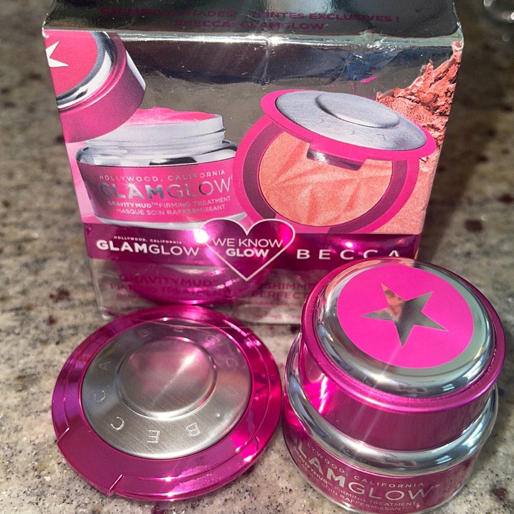 ❤️NEW!!!❤️ Becca GlamGlow.GRAVITYNED
FIRMING TREATMENT, SHIMMERING SKIN PRESSED.